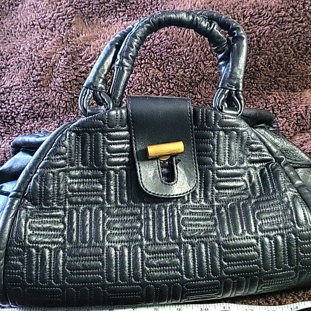 Piazza Sempione Beautiful black quilted soft leather handbag